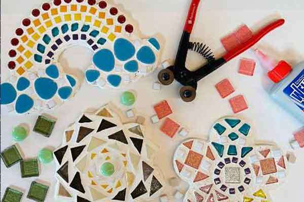 Book a Mosaic Art party with Artly Parties in Lynchburg, Roanoke, Charlottesville and Danville, VA.