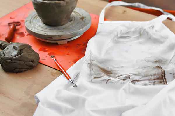 Book a candle making party with Artly Parties in Lynchburg, Roanoke, Charlottesville and Danville, VA.