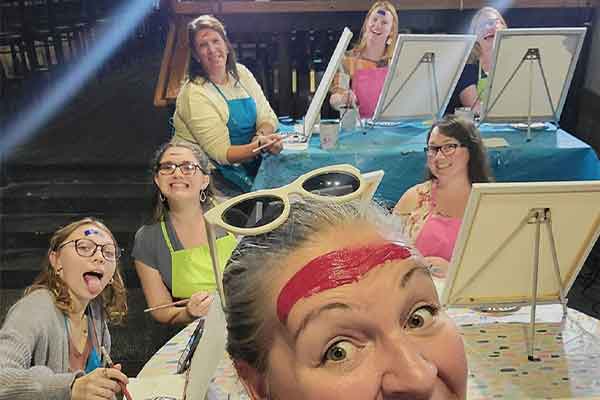 Paint a moonlit mermaid at Clubhouse Sports Bar on Aug 5, 2025! Sip, relax, and create ocean magic at this fun Lynchburg paint and sip night.